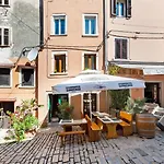 Διαμέρισμα De Amicis Ρόβινι